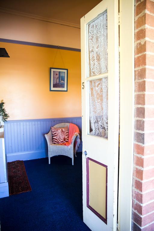 Boorowa Hotel Luaran gambar