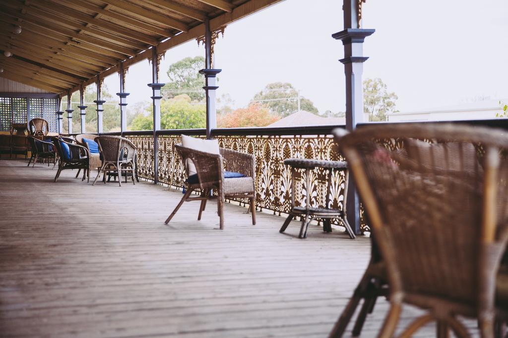 Boorowa Hotel Luaran gambar